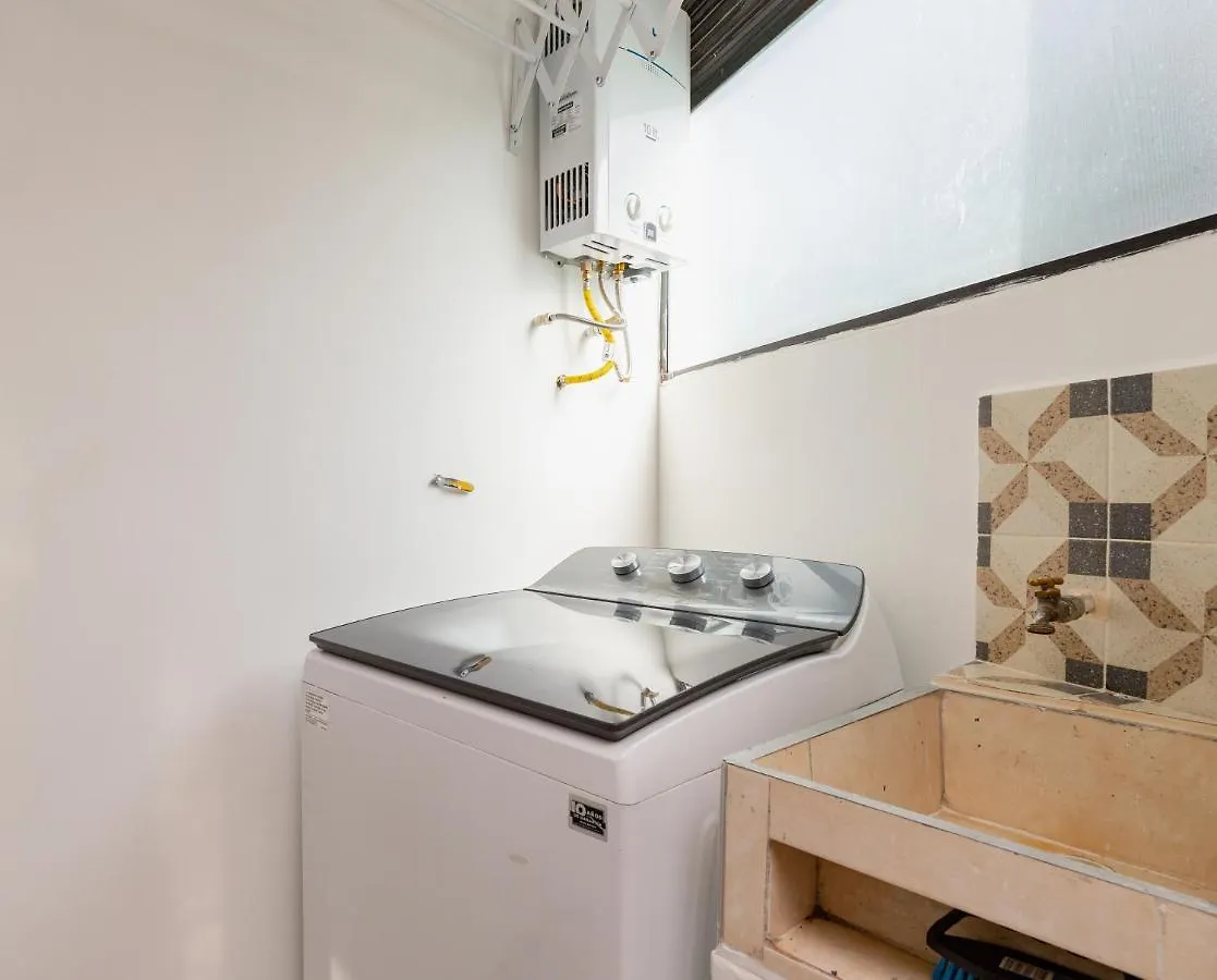 Ac, Apto Saman, Pet Friendly, 7 Personas Medellín 0*,  Colombia